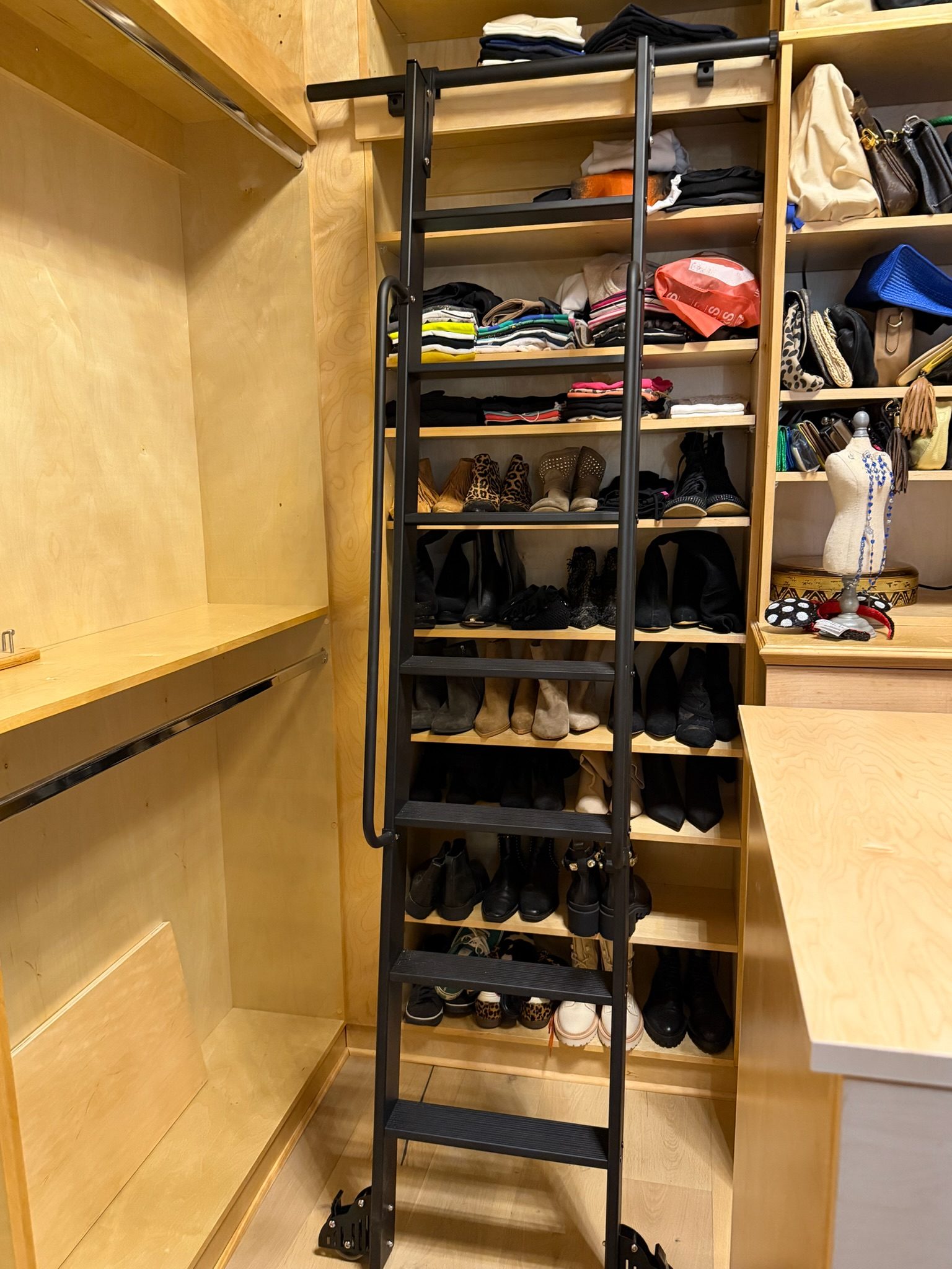 Drawer wall with brass pulls