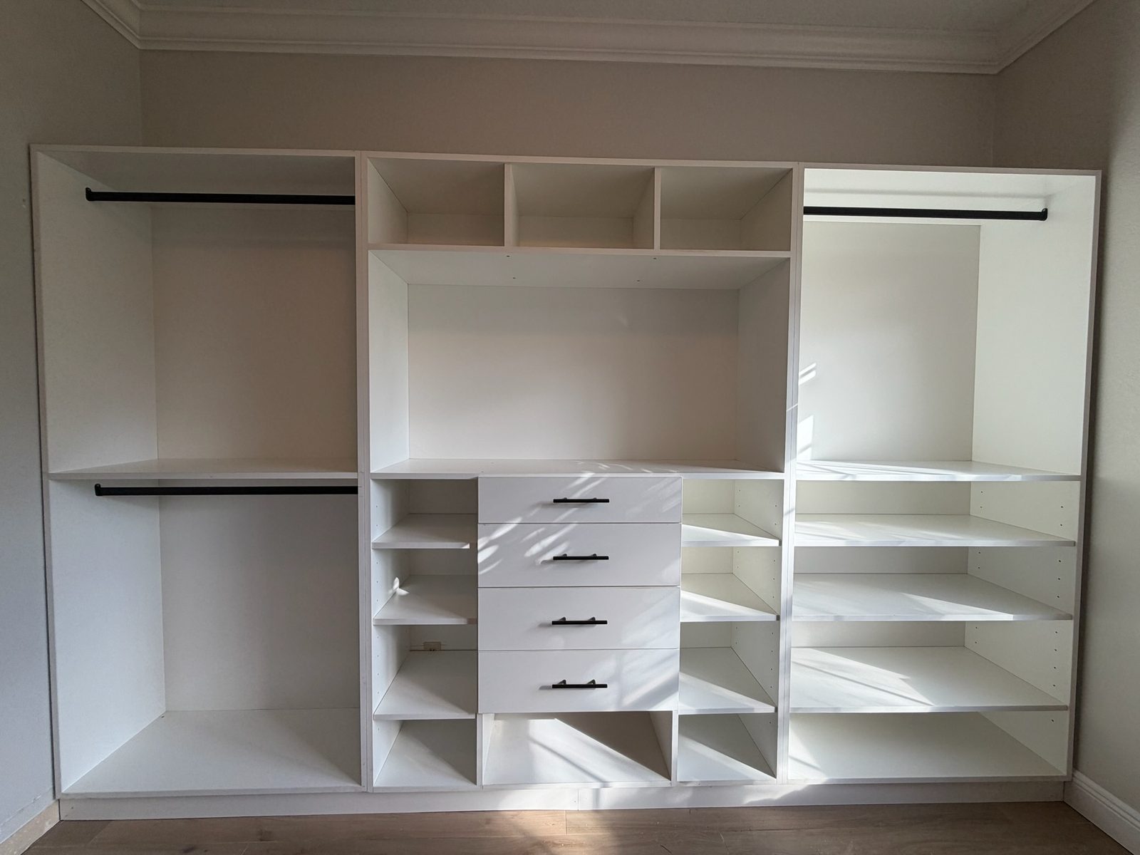 Built-in wardrobe detail